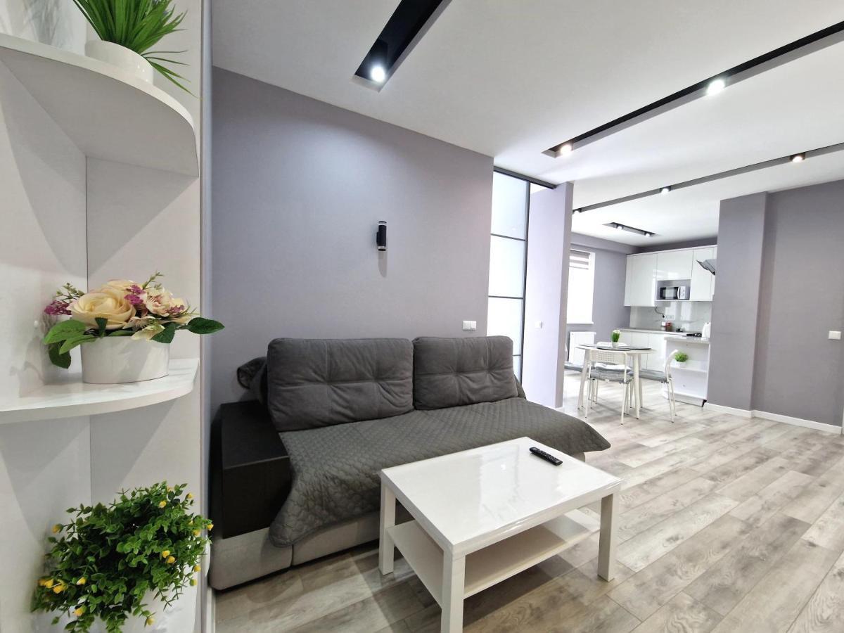 Premium Apartment On Belvedere Ivano-Frankivsk Exterior photo
